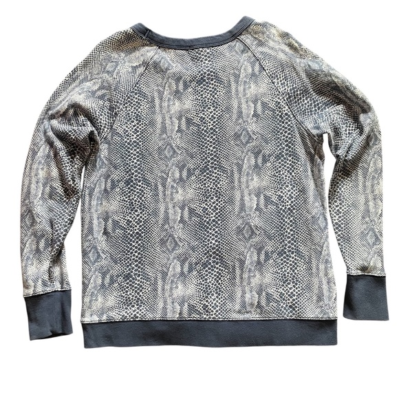Gap Navy Blue Snakeskin Print Sweatshirt • Oversized Fit Casual Size Large - Picture 2 of 5